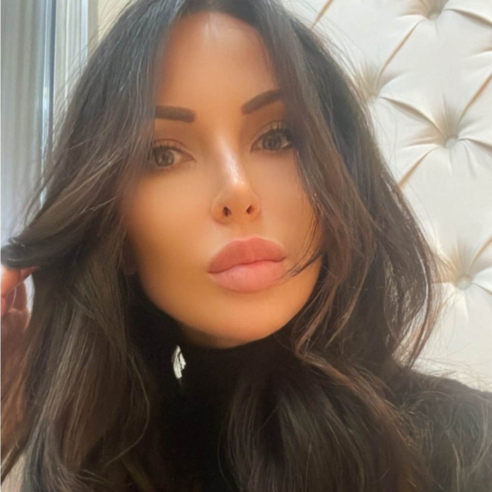 Meet your Posher, Ksenia